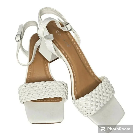 Bamboo White Sandals Size 9 Braided Detail Chunky Heeled Ankle Strap - Picture 1 of 6